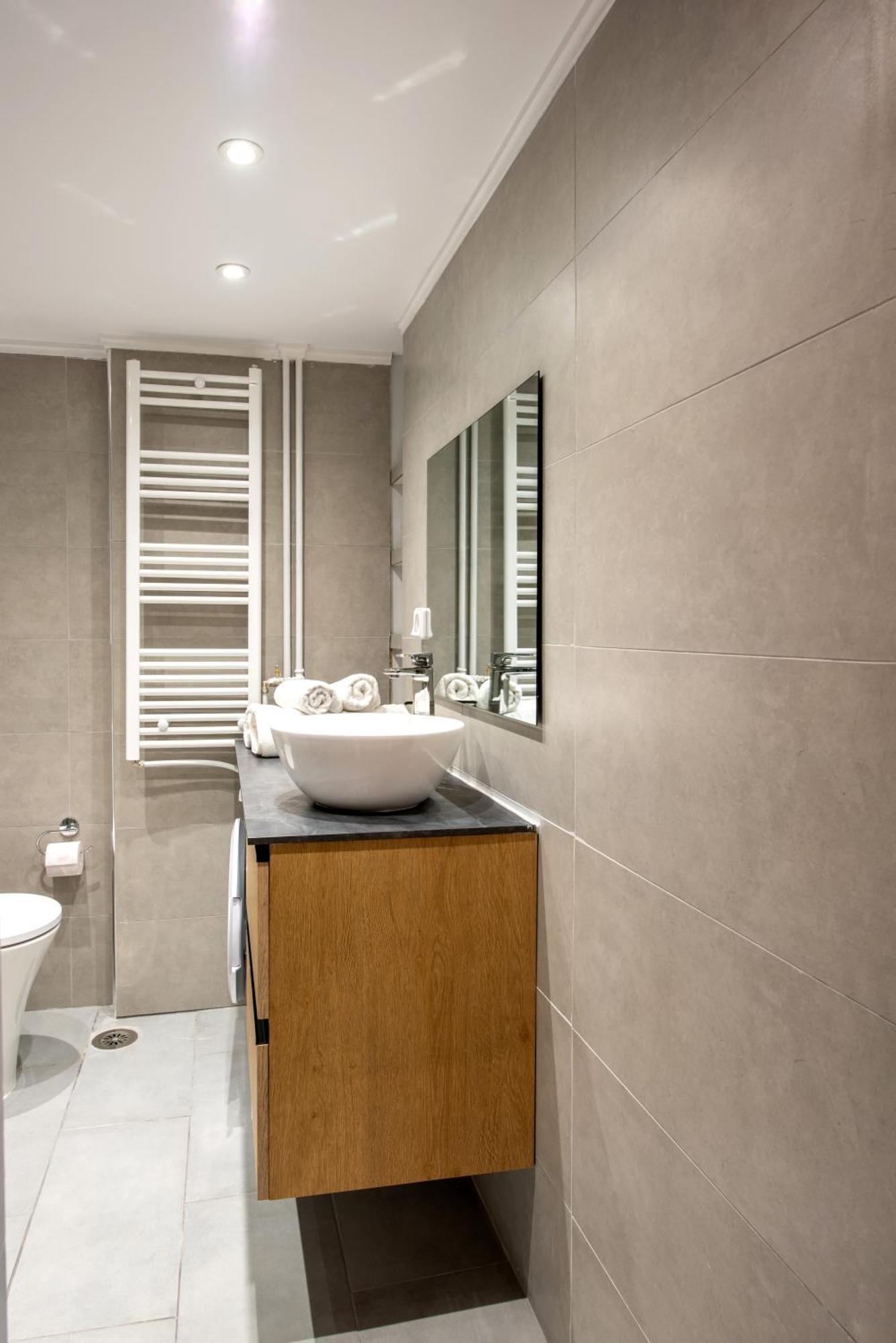 Spacious And Modern One Bedroom Apartment Atenas Exterior foto